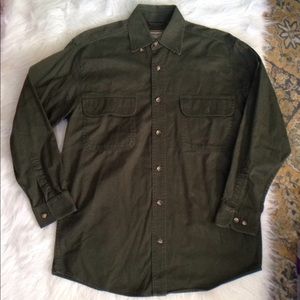 C.E. Schmidt Long Sleeve Oxford Shirt Size Medium